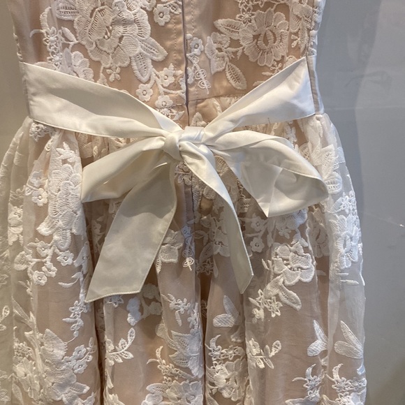 Formal girls dress - Picture 5 of 7